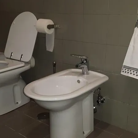 Appartamento San Giovanni, Via La Spezia Roma